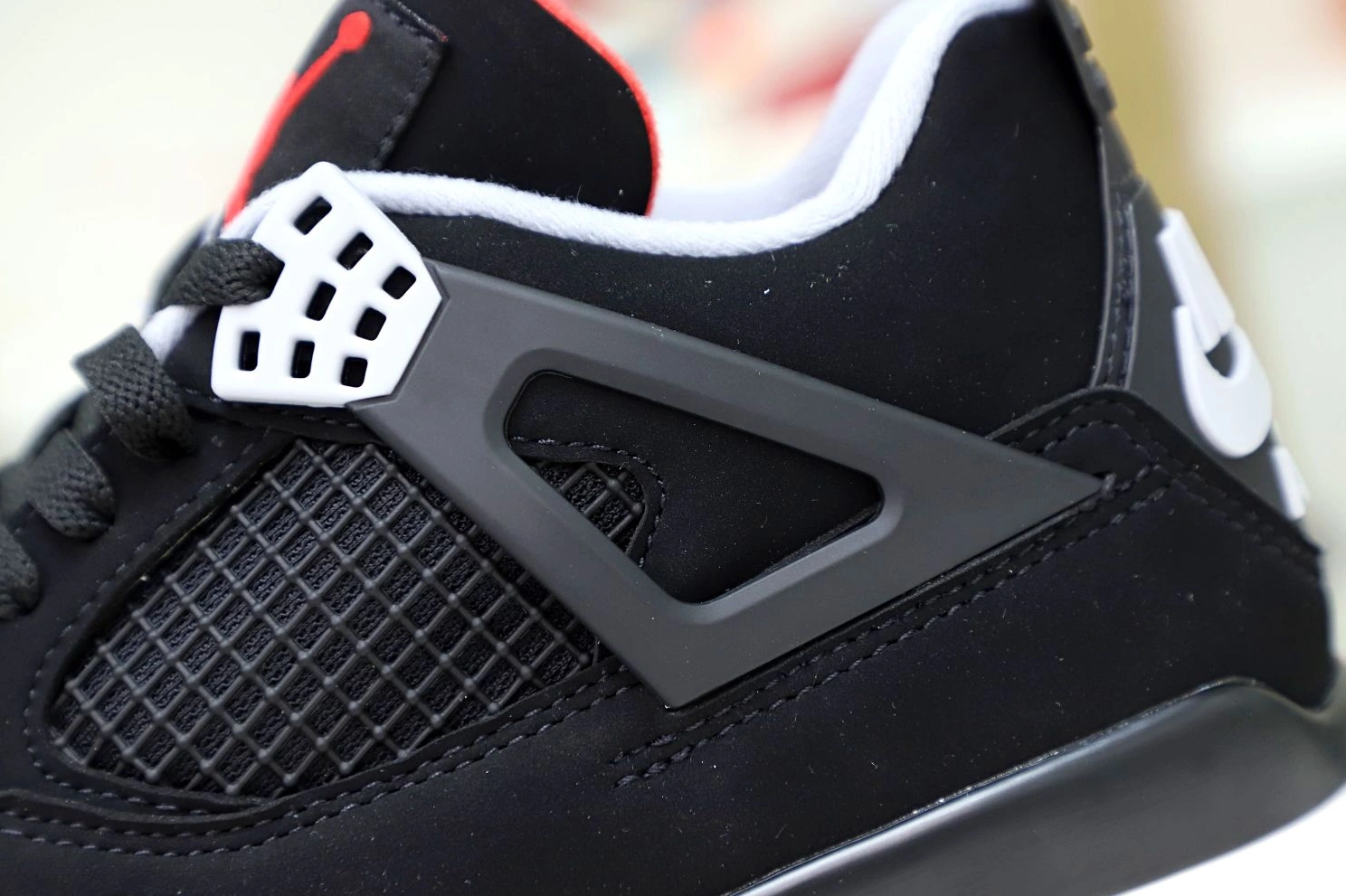 4 OG 'BRED' JORDAN RETRO 2019 AIR 0923